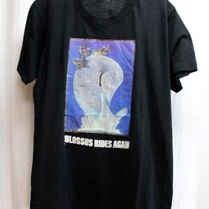 Vintage Magic Mountain Black Graphic T-Shirt with Colossus Design 1979